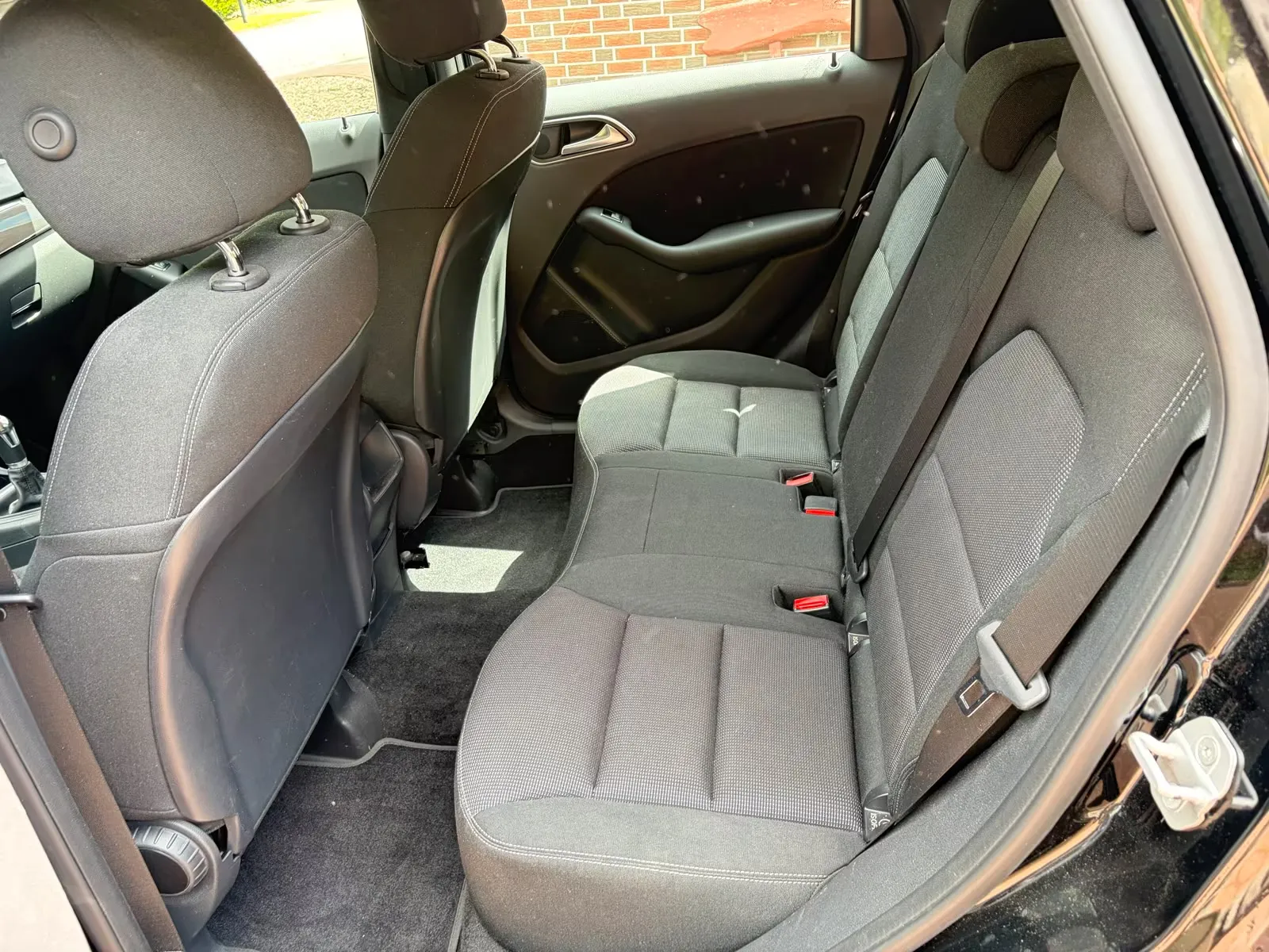 Mercedes-Benz B 180 BlueEFFICIENCY | AHK| Bi-Xenon | Park-Assist Bild 10